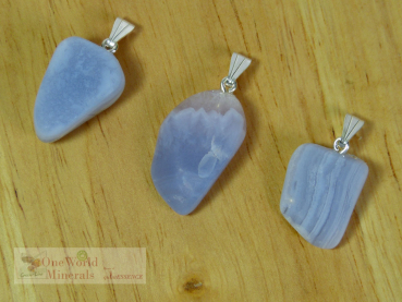 Chalcedon aus Kenya, mit Silberöse, 3 Stück - Unikate (Serie +/- 20)